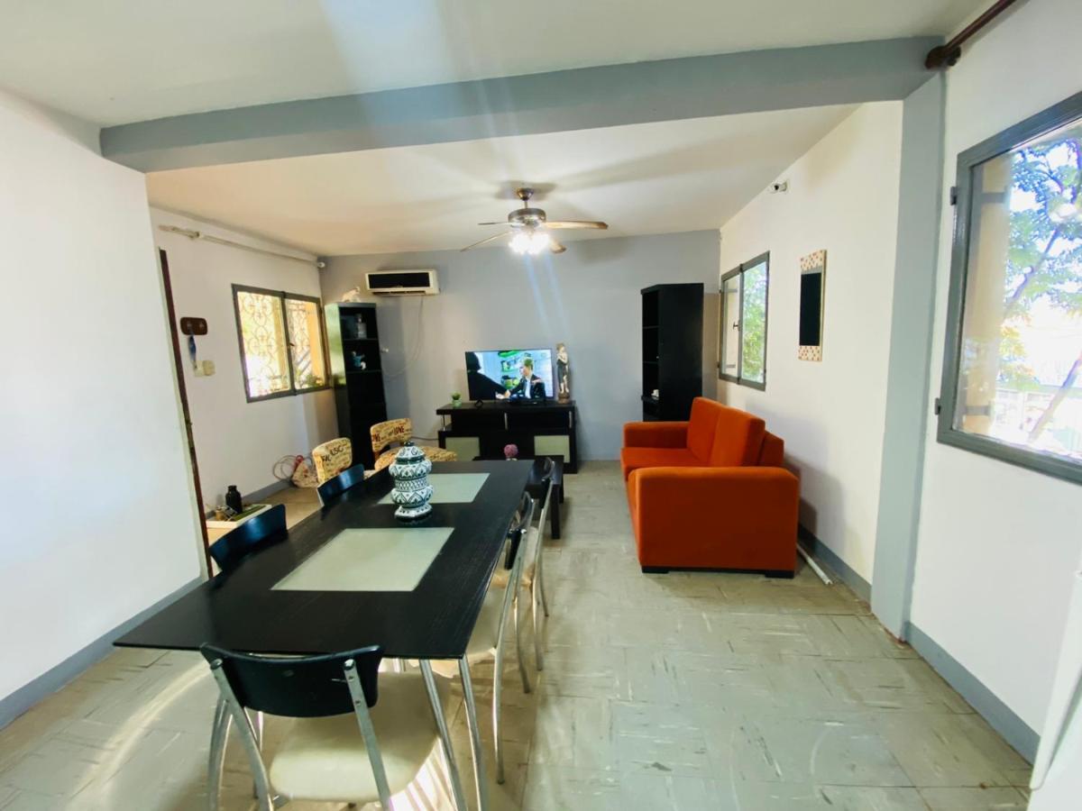 House G&S, Depto Con 3 Dormitorios Para 7 Personas Pleno Centro De La Ciudad Puerto Iguazú Kültér fotó
